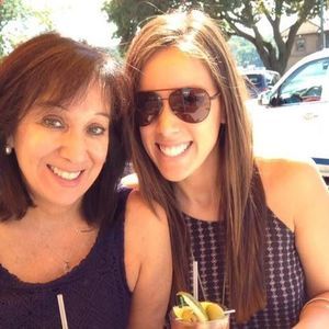 Meet your Posher, Leslie